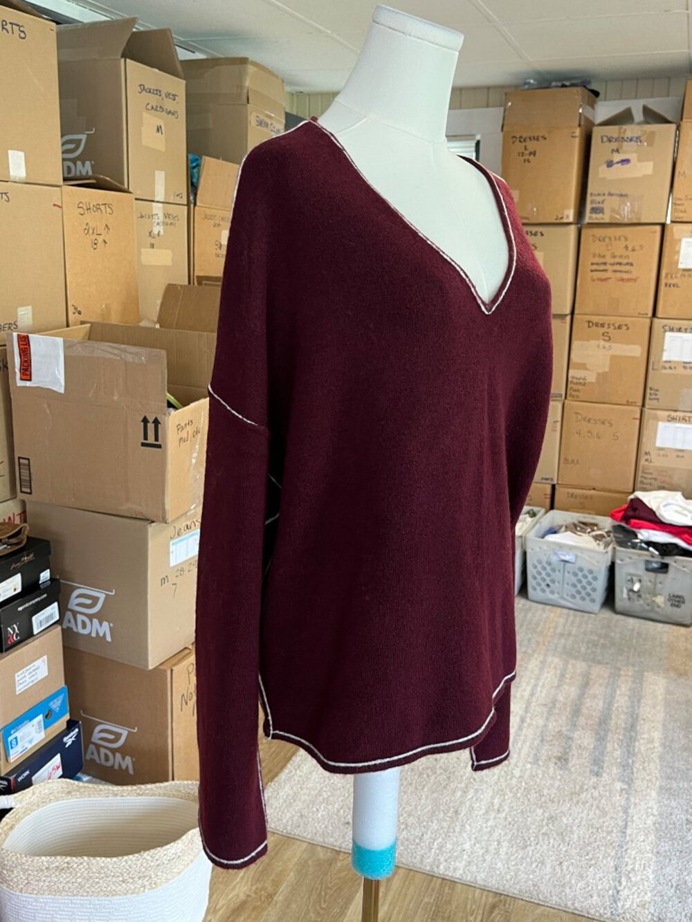 Vince Camuto V-Neck Sweater Pants Lounge Set XL Burgundy - Picture 9 of 16